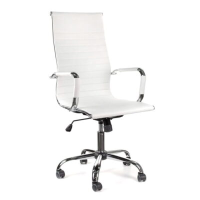 Vorgefertigtes Produktfoto eines weißen Sessels auf weißem Hintergrund.